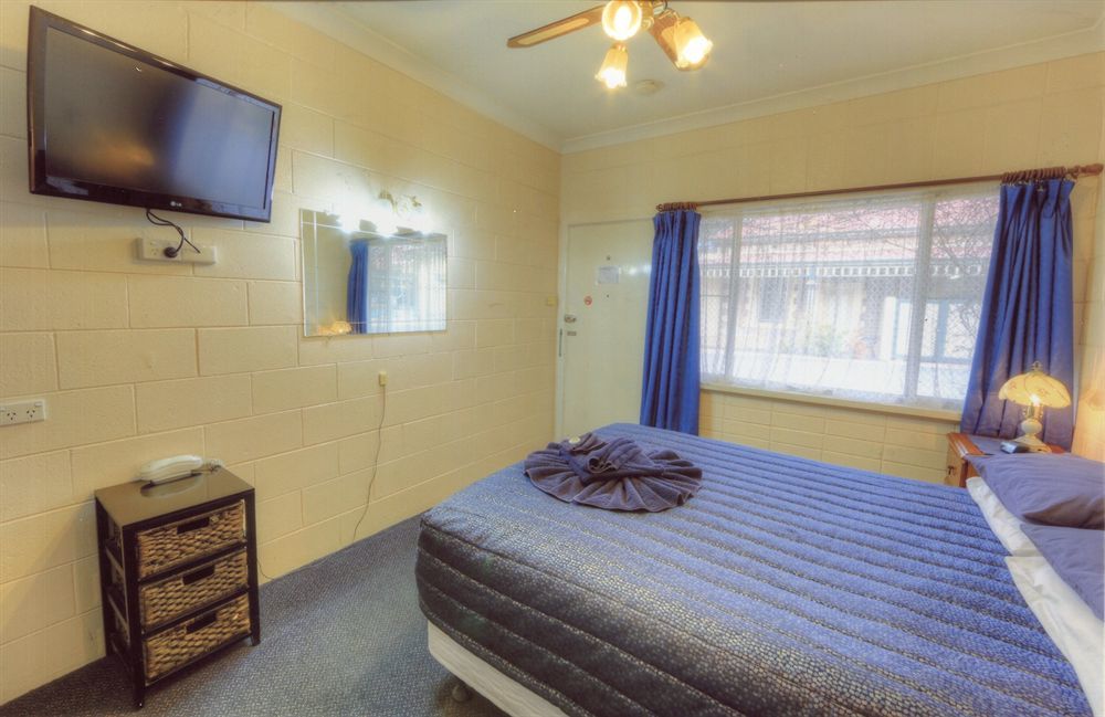 The Lodge Outback Motel Broken Hill Exterior photo